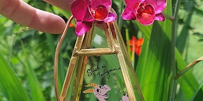 Hauptbild für Copper Class- Hanging Orchids
