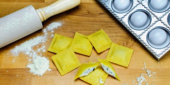 Primaire afbeelding van In-person class: Handmade Ricotta Ravioli (Chicago)