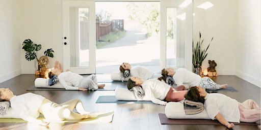 300-hour Yoga Teacher Training by Rachel Scott, Melanie Salvatore-August, Gil Hedley primary image