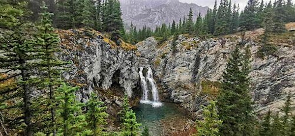 Guided hike- Elbow Lake trail/ Edworthy falls (3BL)