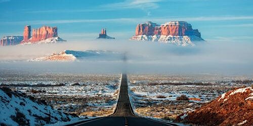 Immagine principale di Wintery Monument Valley, Arches, Goblin Valley, with moderate hikes 
