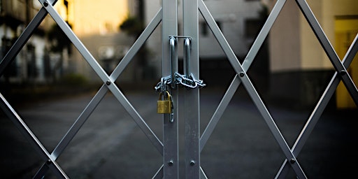 Immagine principale di Unlocking the Gates: Learn to Invest Right 
