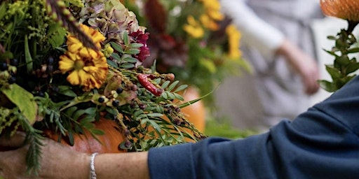 Autumnal Pumpkin Floral Arrangement primary image