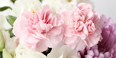 Imagen principal de Teen & Adult Valentine Flower Arrangement
