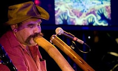 Mark Atkins Plays Didgeridoo Live