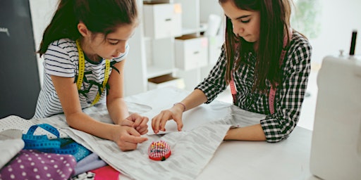 Imagem principal de Hand Sewing for Kids