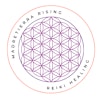 Logotipo de MadreTierra Rising Wellness Studion