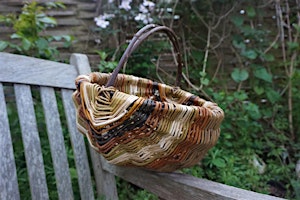 Hauptbild für Willow Basketmaking Day by Lisa Dear at Knowlands Woods