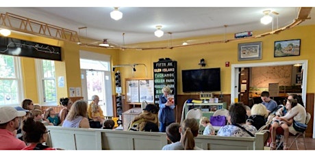 Storytime At The Shore Line Trolley Musuem  primärbild