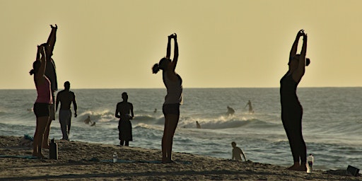 Imagen principal de Yoga, Reiki on Palm Jumeirah Beach - JOIN WHATSAPP GROUP FOR UPDATES