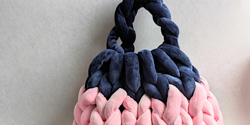 Finger Knit Velvet Hand Bag and Tote Workshop