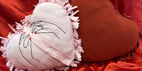 No-Sew Valentines Pillow With Sara! primary image