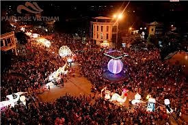The night of the full moon festival is extremely lively with singing and dancing primary image