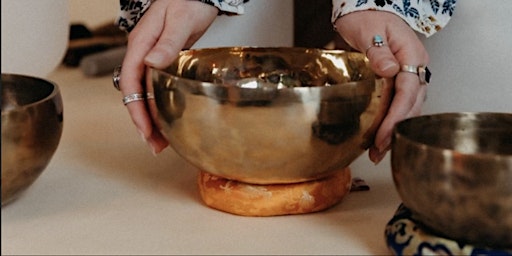 Imagen principal de Sound Bath in the Tiffany Gallery