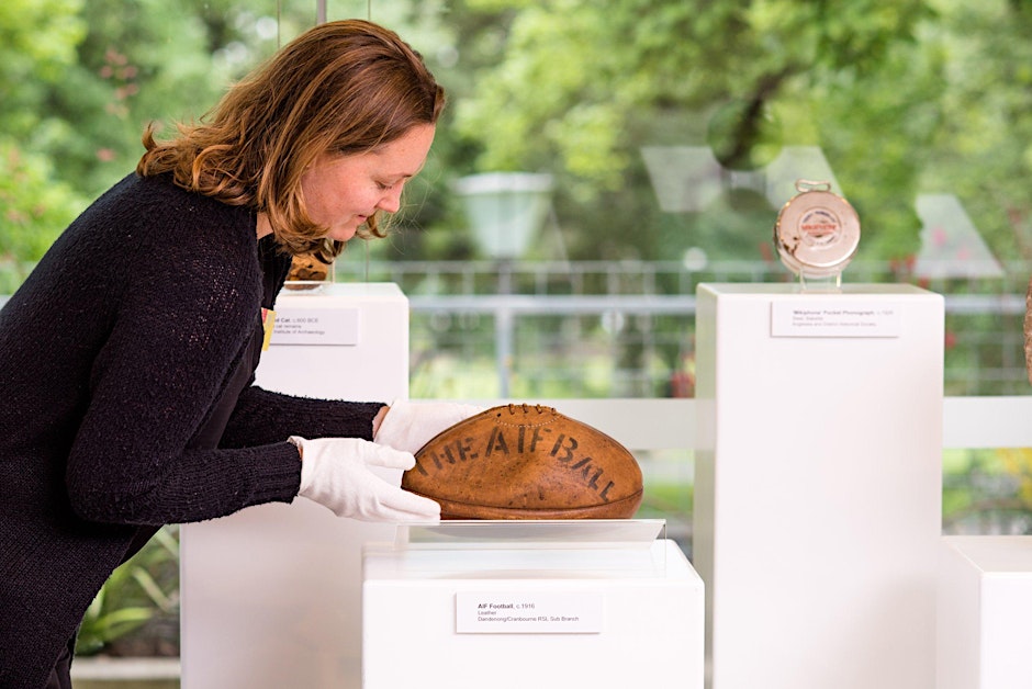 SEMINAR SERIES: Exhibitions