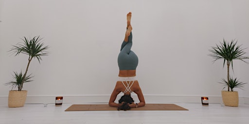 The Wellbeing Agency : Yoga with Jessica  primärbild