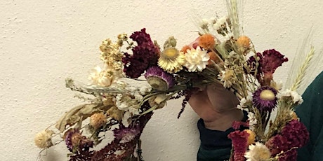 Dry flower wreath