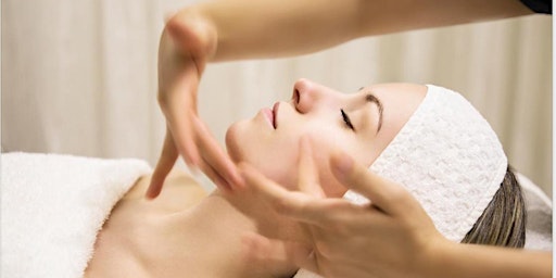 Primaire afbeelding van 40 minute Sarah Chapman facial with the purchase of 2 x Products