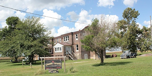 Immagine principale di Ashmore Estates Paranormal Investigation with The Mysterious Mike & Sam 