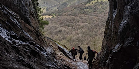 Hauptbild für Thor's Cave and Wetton Hill Sunset | Peak District | 10km hike | Women only