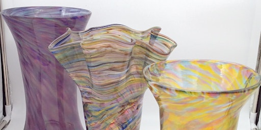 Hauptbild für Glass Blowing Level Two Workshop: Vase Form | 2024