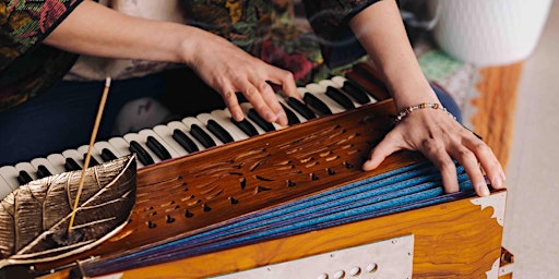 Imagem principal de Kirtan