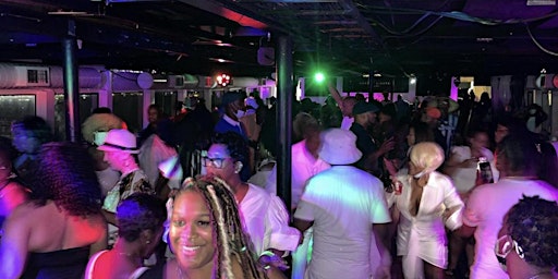 Imagem principal do evento 108 SOUL 4th Anniversary White & Gold Yacht Party