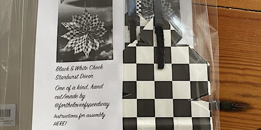 Primaire afbeelding van Race Themed Decor Class - Black White Checked Starburst