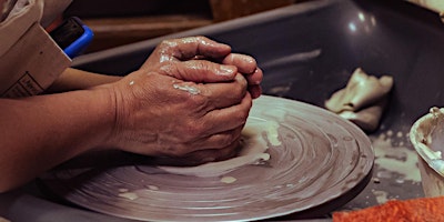 Imagem principal do evento Ceramics Wheel Throwing Class