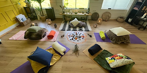 Primaire afbeelding van Small Group Reiki Healing - Midweek Edition