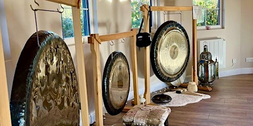 New Moon Gong Bath/Sound Healing Journey with Cacao Ceremony  primärbild