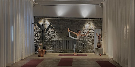 Immagine principale di Monday Yoga Session with Inna Bilash 
