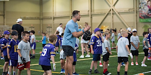Image principale de '24 Thielen Youth Football Camp powered by Hormel Foods, ETS, & UNRL - PM