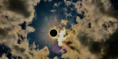 Imagem principal de Total Solar Eclipse Celebration: Yoga, Sound Healing + Meditation