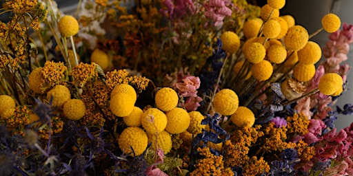 Imagem principal de Dried Flower Wreath Workshop