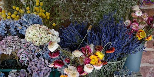 Imagem principal de Dried Flower Wreath Workshop