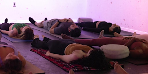 Imagem principal do evento Immersive Yoga at WNDR Museum