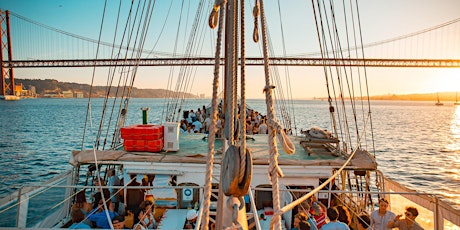 The Lisbon Boat Party with Live DJ / Weekday