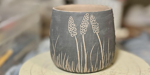 Immagine principale di Sgraffito: A Pottery Event w/ Pårådisu Pottery 