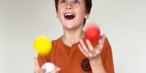 Primaire afbeelding van Autumn school holiday program: Juggling skills workshop