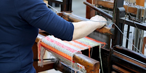 Loom Hire with Technician  primärbild