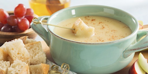 Immagine principale di Fondue for Two:  Honey Champagne Fondue 