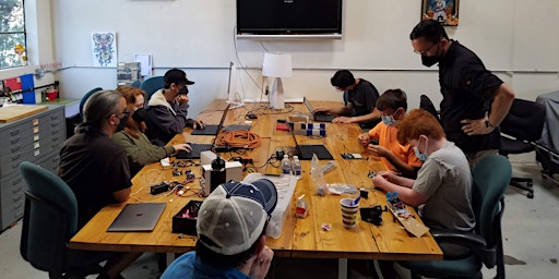 Imagem principal de Build Hack Make Summer Camp