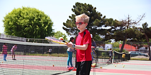 Hauptbild für Courtside Champions: Join Teen Tennis Stars Clinics for All Abilities!