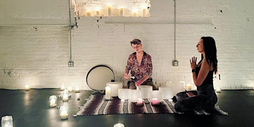 Imagem principal de Align & Ascend: Slow Yoga & Sound Bath