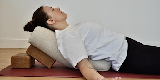 Hauptbild für Wellbe Yoga x weflow: Stretch & Restore