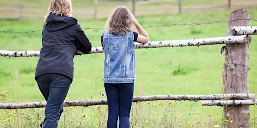 Immagine principale di Mothers and Daughters: A complex couple rooted in love & pain 