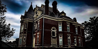 Primaire afbeelding van A Haunting in Atchinson, Ks: The 1889 Mcinteer Villa Ghost Hunt