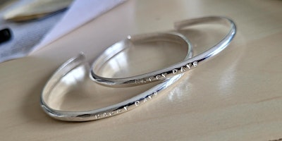 Imagen principal de PERSONALISED CUFF BANGLE