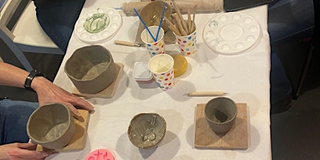 Imagen principal de Play with Clay - Introduction to Pottery